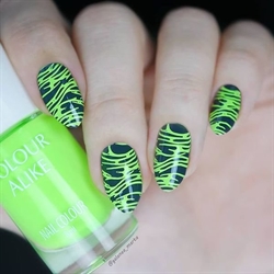 134 Green up, Stamping Neglelak, Colour Alike (u)